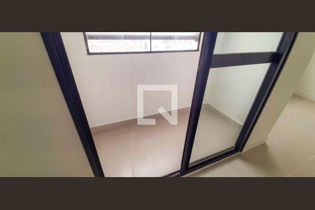 Sacada de apartamento para alugar com 1 quarto, 24m² em Bonfim, Osasco