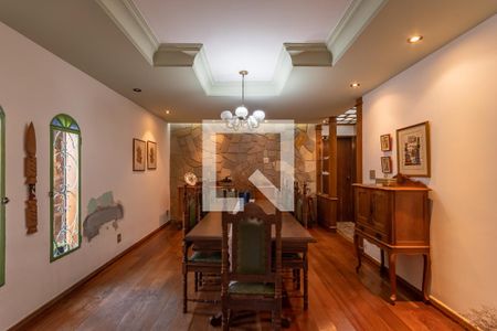 Sala 2 de casa à venda com 5 quartos, 313m² em Alípio de Melo, Belo Horizonte