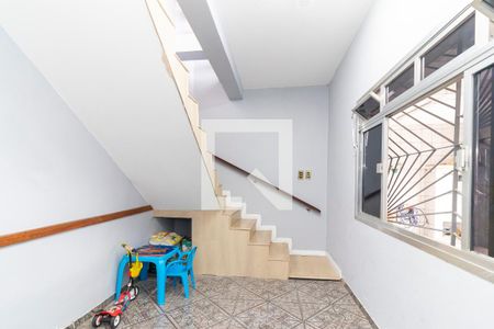 Sala de casa para alugar com 3 quartos, 390m² em Jardim Guaianazes, São Paulo