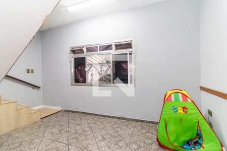 Sala de casa para alugar com 3 quartos, 390m² em Jardim Guaianazes, São Paulo