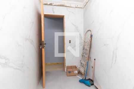 Banheiro 2 de casa para alugar com 3 quartos, 390m² em Jardim Guaianazes, São Paulo