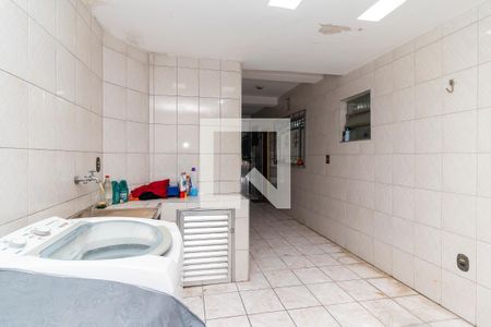 Área de Serviço de casa para alugar com 3 quartos, 390m² em Jardim Guaianazes, São Paulo