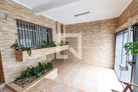 Garagem de casa à venda com 4 quartos, 250m² em Cambuci, São Paulo