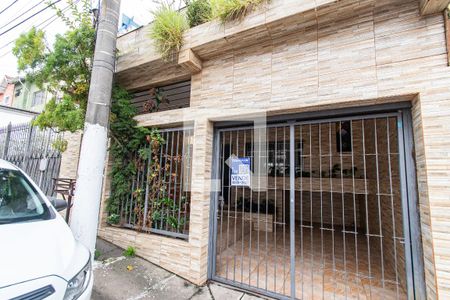 Fachada de casa à venda com 4 quartos, 250m² em Cambuci, São Paulo