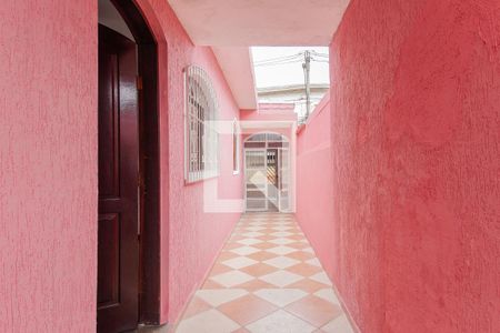 Corredor de casa para alugar com 3 quartos, 210m² em Vila Assis Brasil, Mauá