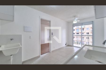 Sala/Cozinha de apartamento para alugar com 1 quarto, 29m² em Barra Funda, São Paulo