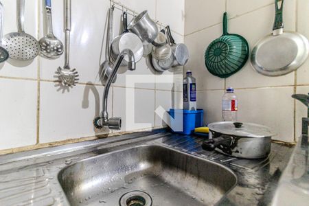 Cozinha de kitnet/studio à venda com 1 quarto, 33m² em Sé, São Paulo