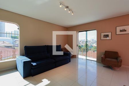 Sala de TV de casa à venda com 6 quartos, 470m² em Vila Basileia, São Paulo