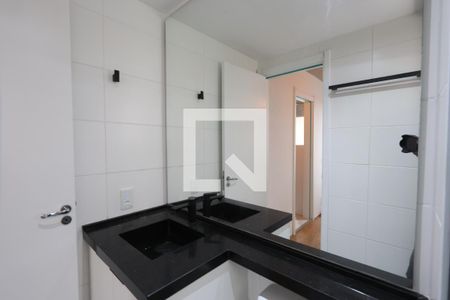 Banheiro de apartamento à venda com 1 quarto, 31m² em Vila Ema, São Paulo
