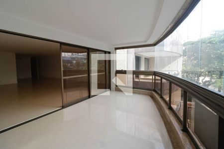 Varanda de apartamento à venda com 4 quartos, 232m² em Barra da Tijuca, Rio de Janeiro