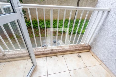 Varanda da sala  de apartamento para alugar com 2 quartos, 44m² em Campanário, Diadema