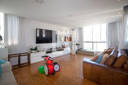 Sala de apartamento à venda com 3 quartos, 169m² em Cerqueira César, São Paulo