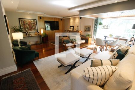 Sala de apartamento à venda com 3 quartos, 167m² em Real Parque, São Paulo