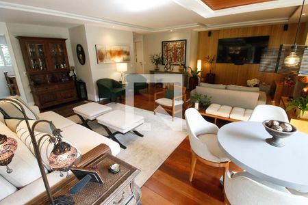 Sala de apartamento à venda com 3 quartos, 167m² em Real Parque, São Paulo