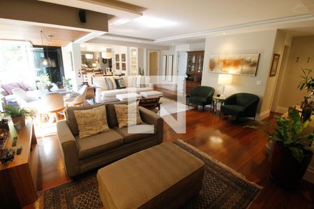 Sala de apartamento à venda com 3 quartos, 167m² em Real Parque, São Paulo