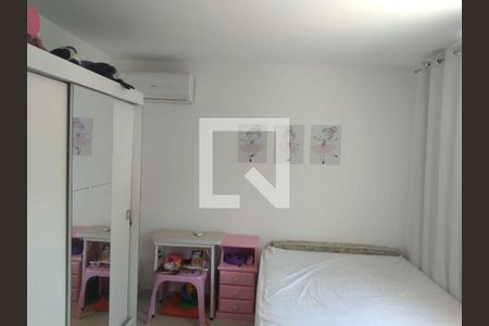 Casa à venda com 2 quartos, 75m² em Engenho do Mato, Niterói