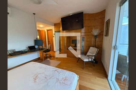 Casa à venda com 3 quartos, 350m² em São Francisco, Niterói