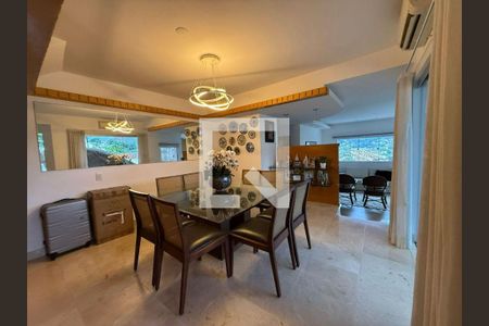 Casa à venda com 3 quartos, 350m² em São Francisco, Niterói