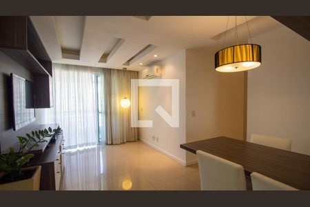 Apartamento à venda com 2 quartos, 70m² em Barra da Tijuca, Rio de Janeiro