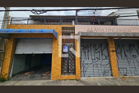 Fachada de casa à venda com 4 quartos, 250m² em Vila Marlene, Jundiaí