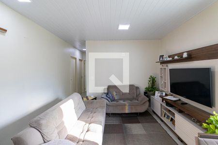 Sala de Estar de casa à venda com 5 quartos, 250m² em Vila Feliz, São Paulo