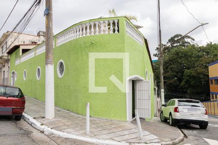 Fachada de casa à venda com 5 quartos, 250m² em Vila Feliz, São Paulo