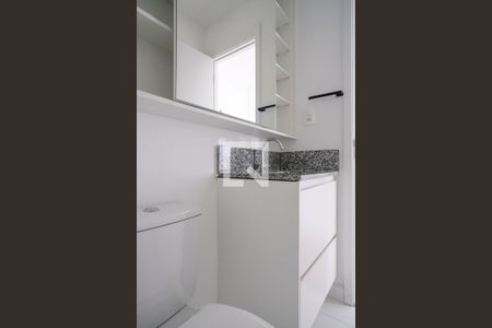 Banheiro de apartamento para alugar com 3 quartos, 68m² em Cerâmica, São Caetano do Sul