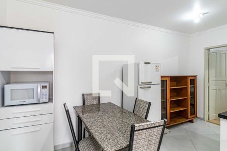 Cozinha de casa para alugar com 1 quarto, 35m² em Jardim Joao Xxiii, São Paulo