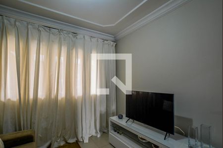 Sala de TV de casa à venda com 4 quartos, 274m² em Parque das Nações, Santo André