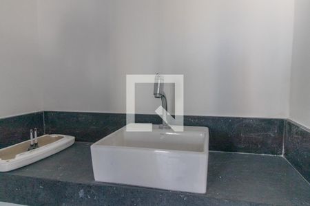 Lavabo de apartamento à venda com 3 quartos, 115m² em Cristal, Porto Alegre