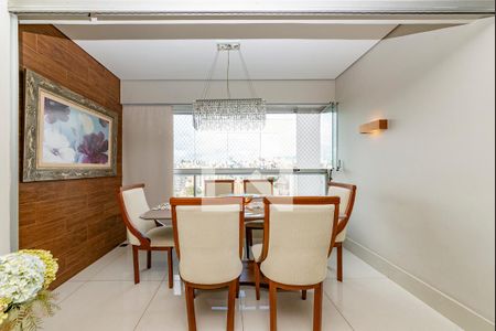 Sala de apartamento à venda com 3 quartos, 98m² em Nova Suíça, Belo Horizonte