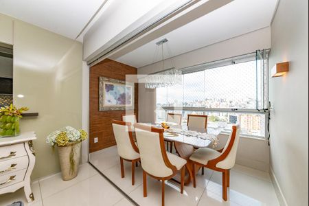 Sala de apartamento à venda com 3 quartos, 98m² em Nova Suíça, Belo Horizonte