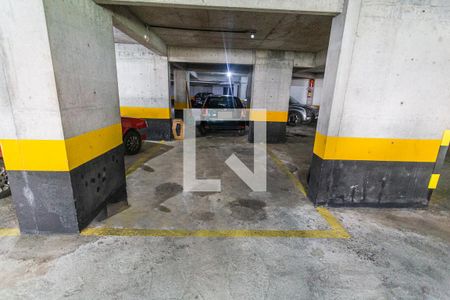 Garagem de apartamento à venda com 3 quartos, 180m² em Santo Antônio, Belo Horizonte