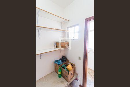 Quarto de Serviço de apartamento à venda com 3 quartos, 180m² em Santo Antônio, Belo Horizonte