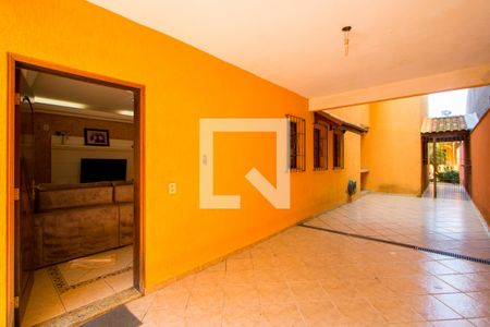 Garagem de casa à venda com 3 quartos, 251m² em Vila Tibiriçá, Santo André