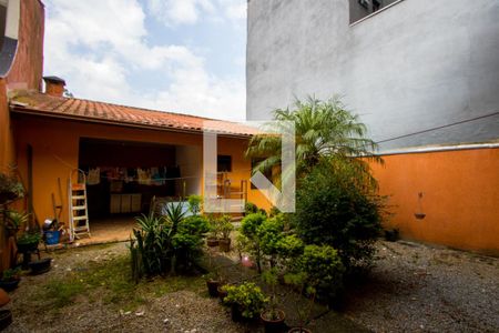 Quintal de casa à venda com 3 quartos, 251m² em Vila Tibiriçá, Santo André