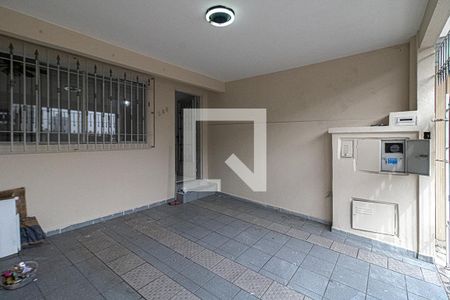Garagem de casa à venda com 2 quartos, 91m² em Vila Santo Estefano, São Paulo