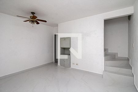 Sala de casa à venda com 2 quartos, 91m² em Vila Santo Estefano, São Paulo