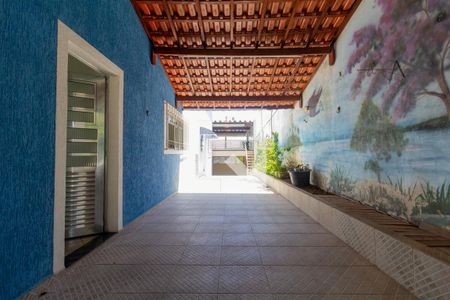 Garagem de casa para alugar com 3 quartos, 373m² em Vila Ré, São Paulo