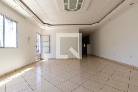 Sala de casa para alugar com 3 quartos, 373m² em Vila Ré, São Paulo