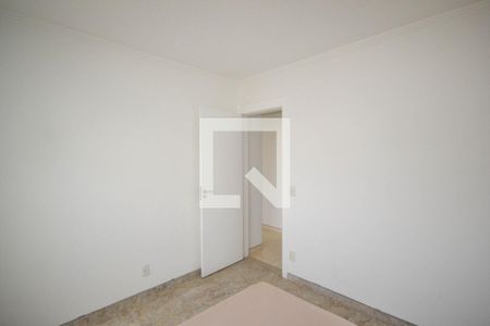 Quarto 2 de apartamento para alugar com 2 quartos, 55m² em Jardim Jasmim, Nova Iguaçu