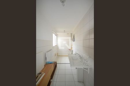 Cozinha de apartamento para alugar com 2 quartos, 55m² em Jardim Jasmim, Nova Iguaçu