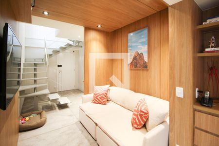 Sala de TV de apartamento à venda com 2 quartos, 135m² em Vila Olímpia, São Paulo