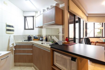 Sala/Cozinha de apartamento à venda com 1 quarto, 50m² em Jardim Paulistano, São Paulo