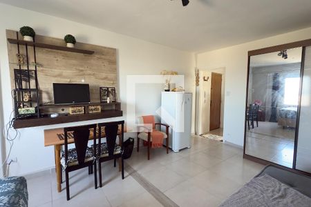 Sala/Quarto de apartamento para alugar com 1 quarto, 38m² em Guilhermina, Praia Grande