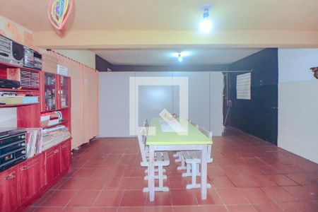 Área Privativa de casa à venda com 3 quartos, 300m² em Sarandi, Porto Alegre