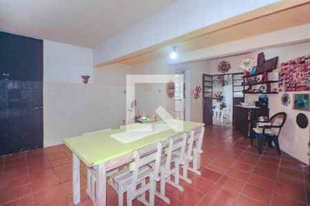 Área Privativa de casa à venda com 3 quartos, 300m² em Sarandi, Porto Alegre