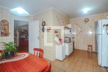 Cozinha de casa à venda com 3 quartos, 300m² em Sarandi, Porto Alegre