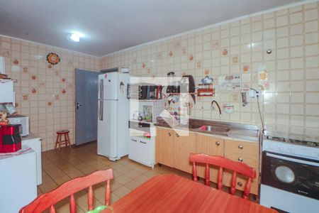 Cozinha de casa à venda com 3 quartos, 300m² em Sarandi, Porto Alegre