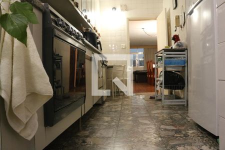Cozinha de apartamento à venda com 3 quartos, 130m² em Campos Elíseos, São Paulo
